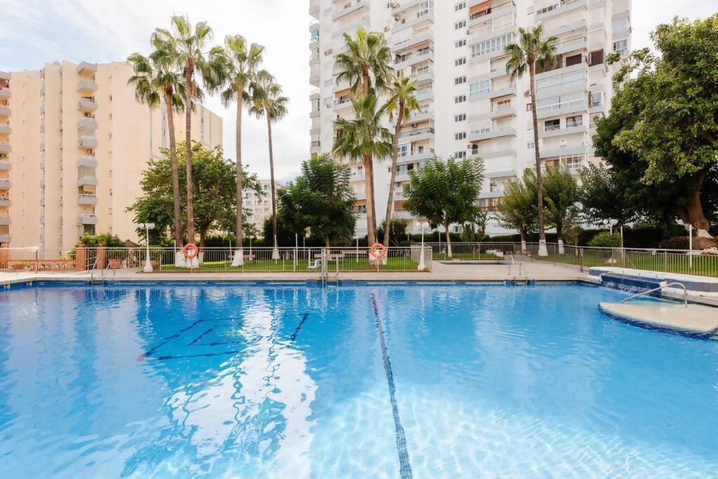 Amplio Con Vistas Al Mar Y Piscina En Benalmadena公寓 外观 照片